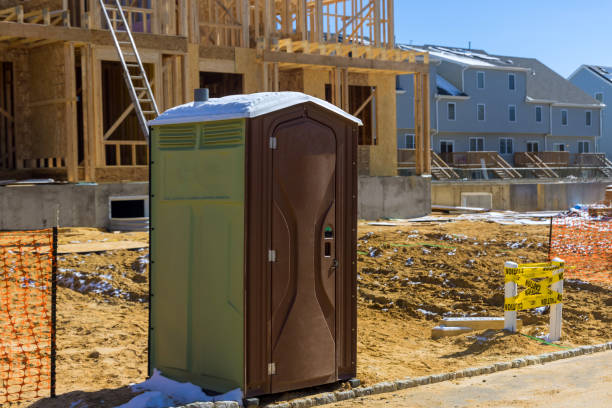 Portable Toilet Options We Offer in Watergate, FL